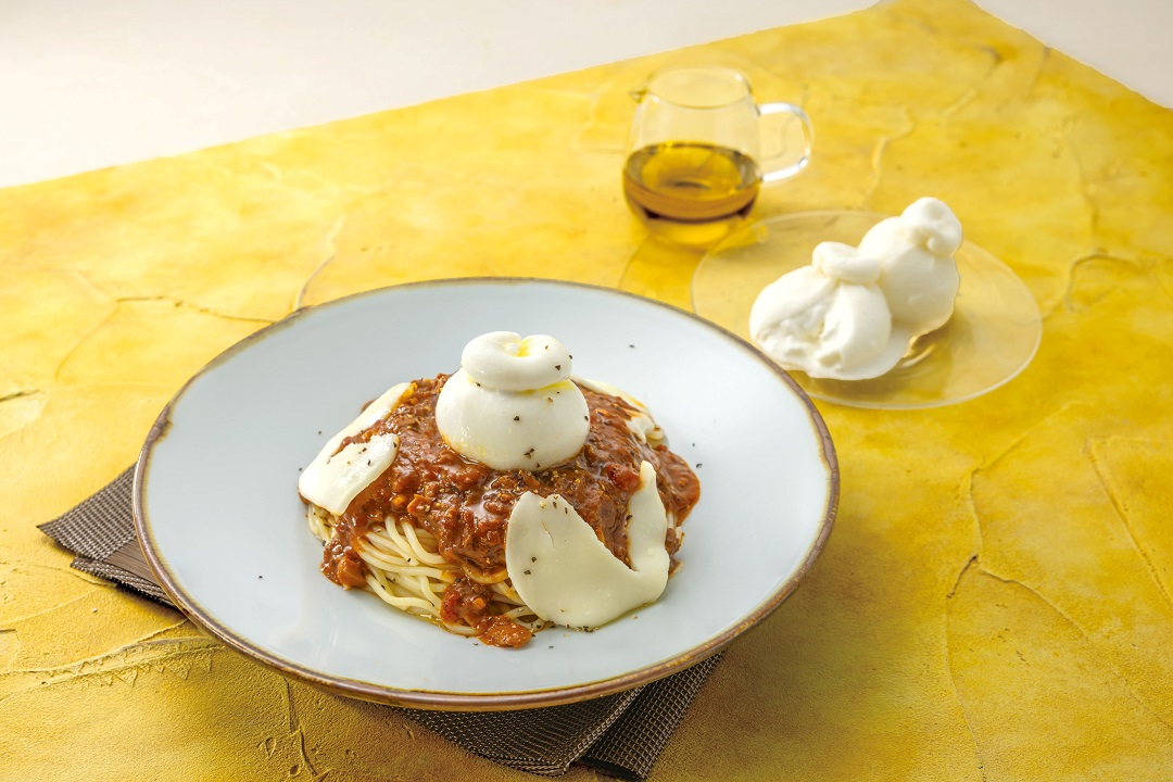 /upload/news/burrata_and_mozzarellabolognese.jpg